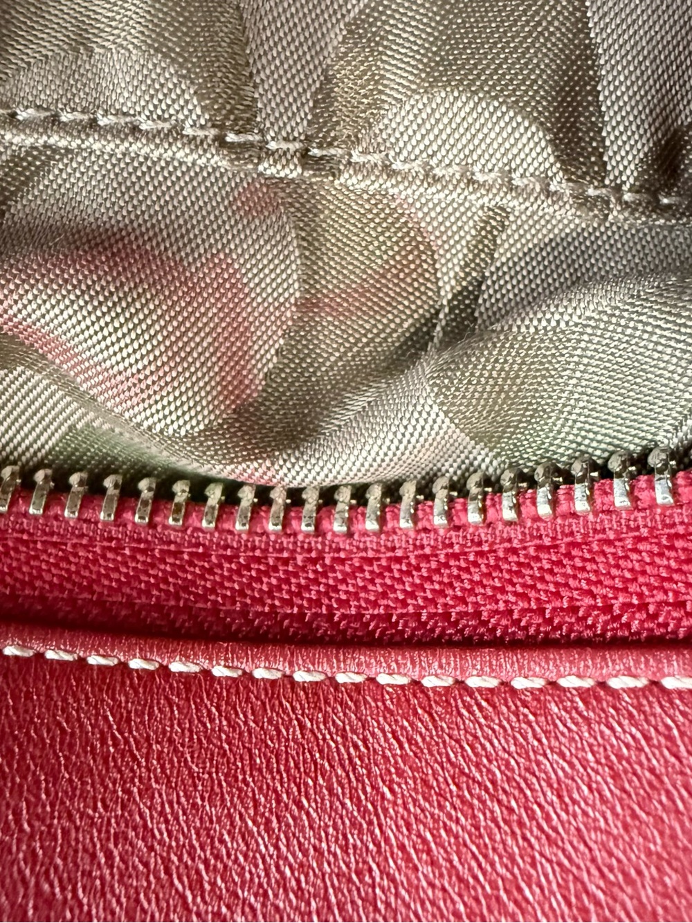 Vintage Coach Red GenuineLeather Y2K Silver Hardware Zip Close Shoulder Bag 1417 - Picture 11 of 15